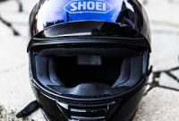 cara mencuci helm motor sendiri cara mencuci helm motor agar tidak bau apek