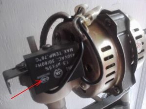 memeriksa thermofuse untuk memperbaiki kipas angin yang mati total