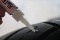 Cara Memperbaiki Ban Tubeless yang Terkena Paku Cara Memperbaiki Ban Tubeless yang Terkena Paku