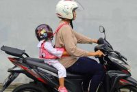 Hal Yang Harus Diperhatikan Ketika Membonceng Anak