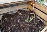 cara membuat kompos sendiri menggunakan sampah rumah dan kebun