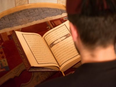 Cara Praktis Menghafal AlQuran Dengan Cepat dan Tidak 